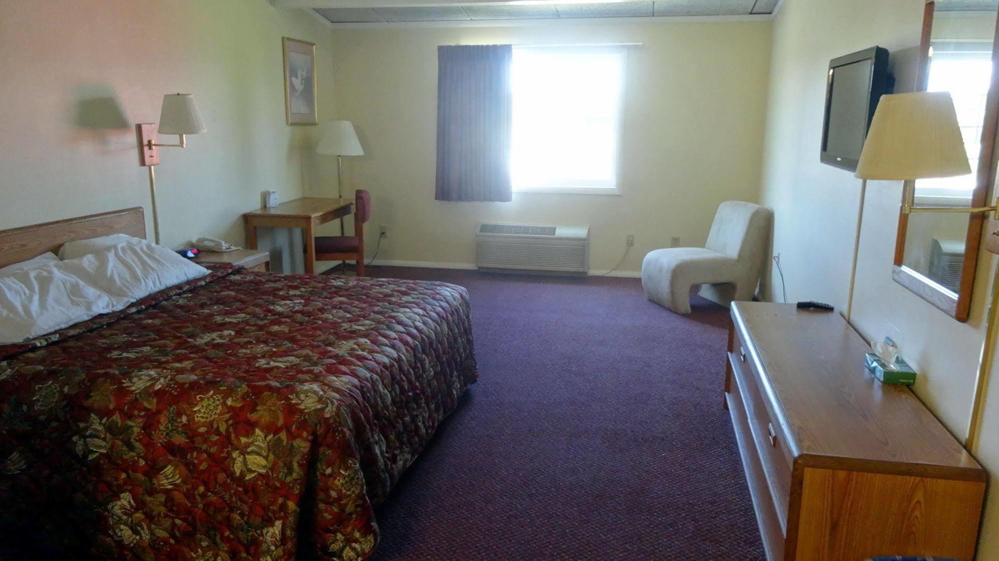 North Syracuse Red Carpet Inn Syracuse Airport מראה חיצוני תמונה